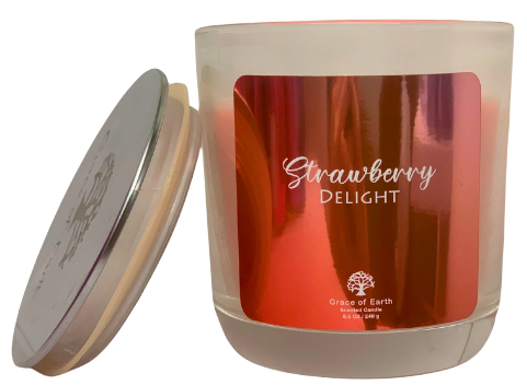 Strawberry Delight Glass Candle